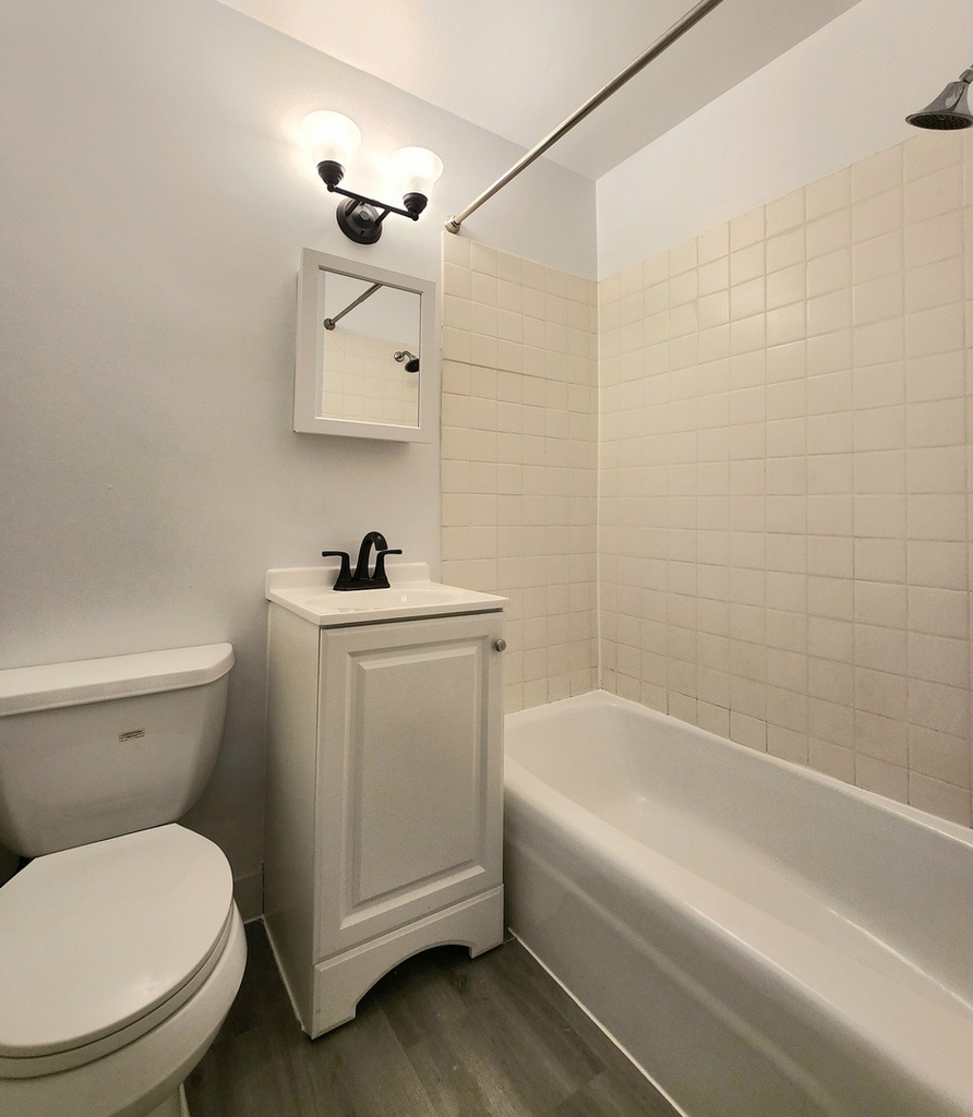 1504 N Dearborn Parkway - Photo 6