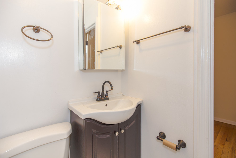 1504 N Dearborn Parkway - Photo 3