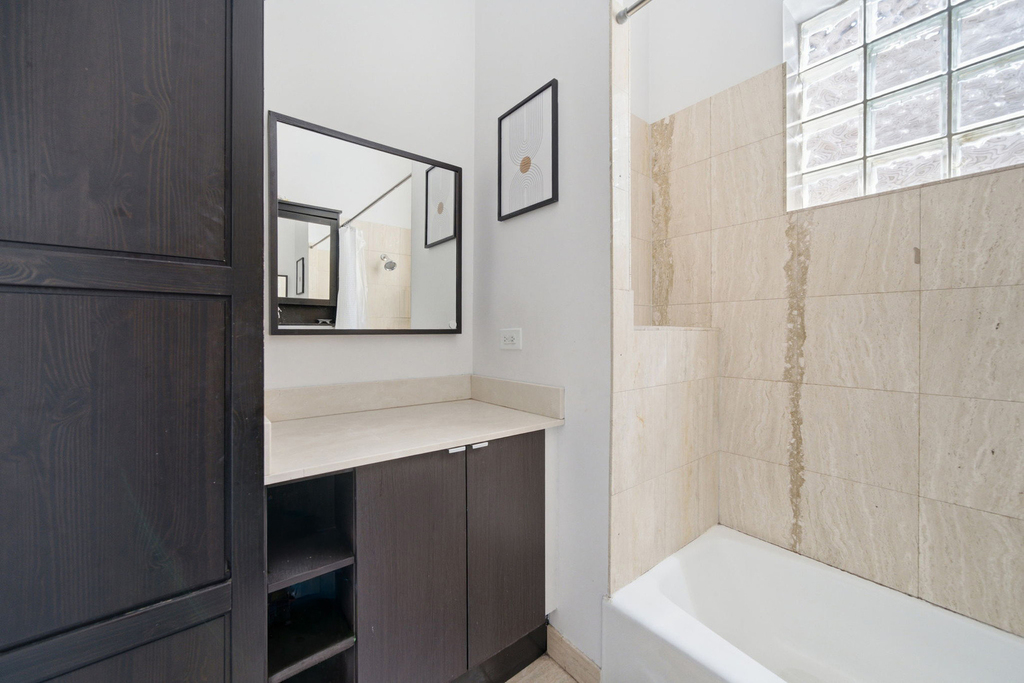 3742 N Janssen Avenue - Photo 15