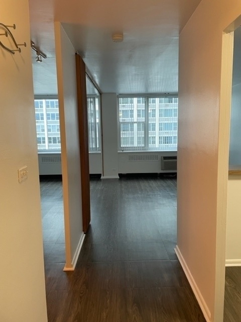 4250 N Marine Drive - Photo 3