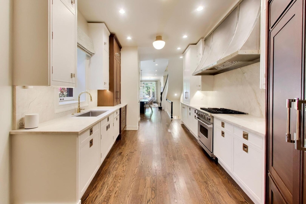 45 E Division Street - Photo 15