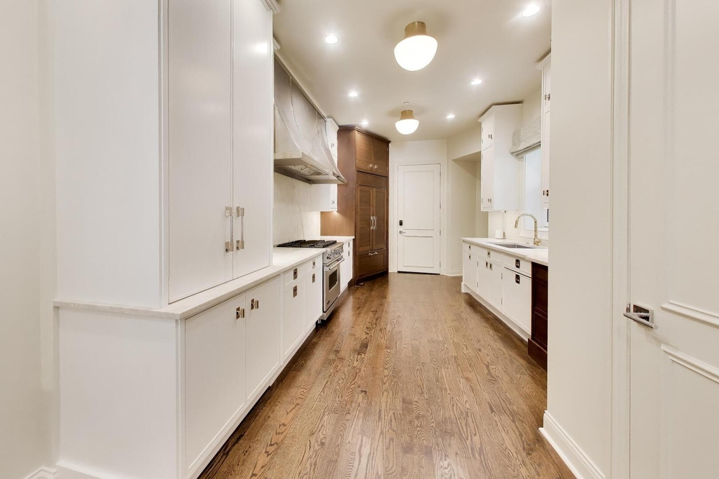 45 E Division Street - Photo 13