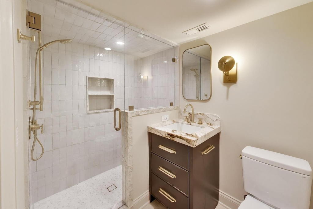 45 E Division Street - Photo 48