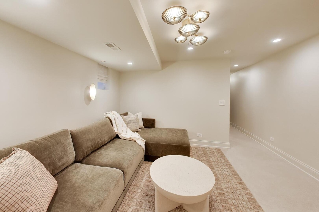 45 E Division Street - Photo 44