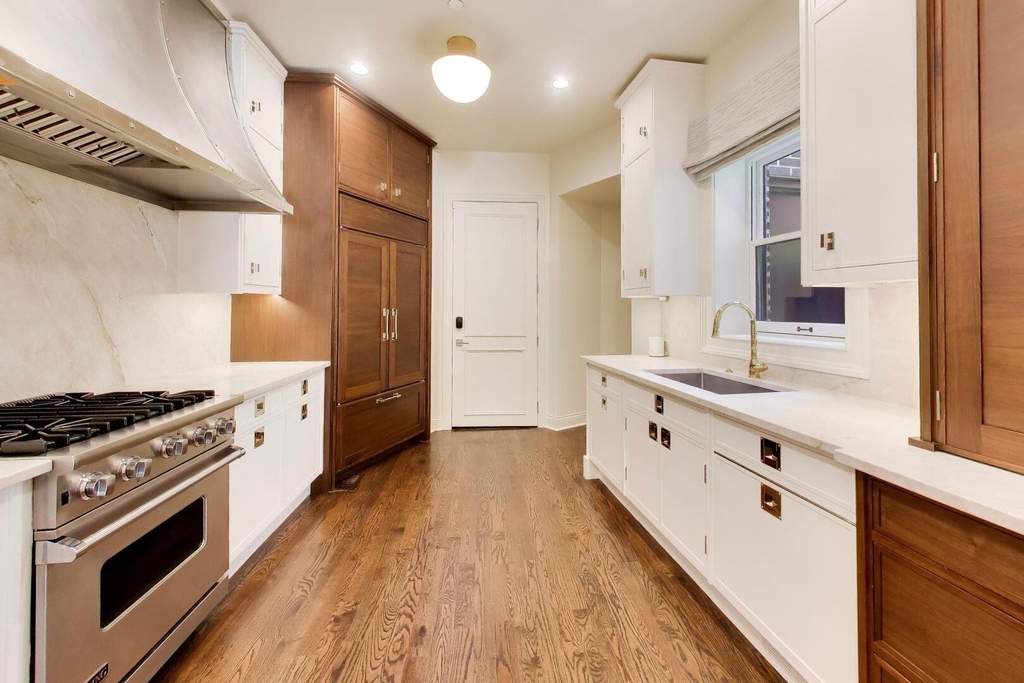 45 E Division Street - Photo 14