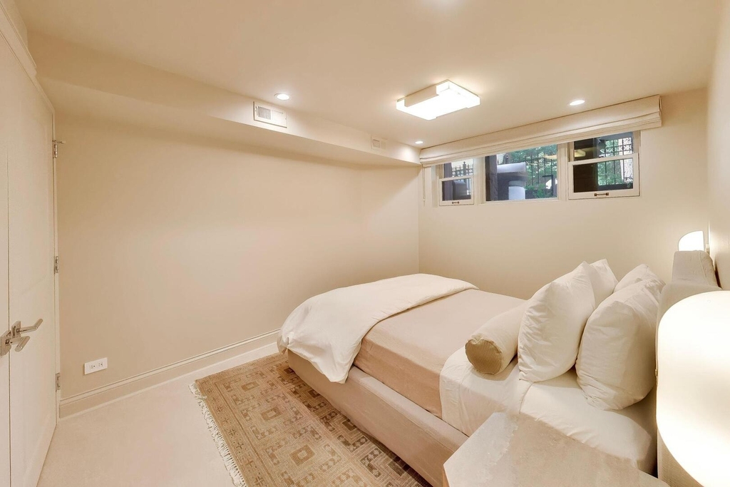 45 E Division Street - Photo 46