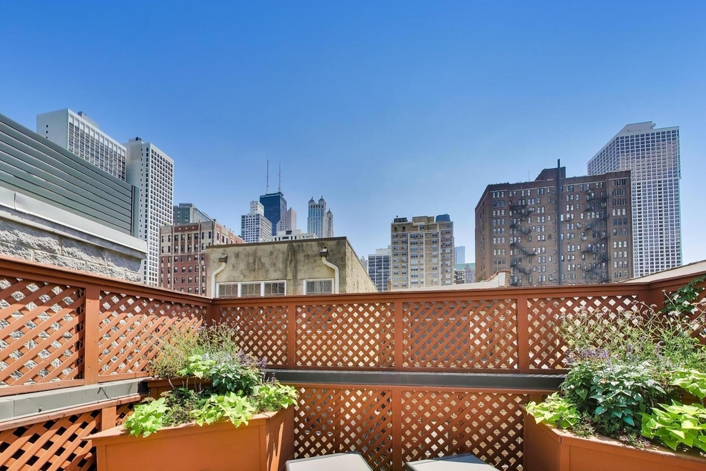 45 E Division Street - Photo 42
