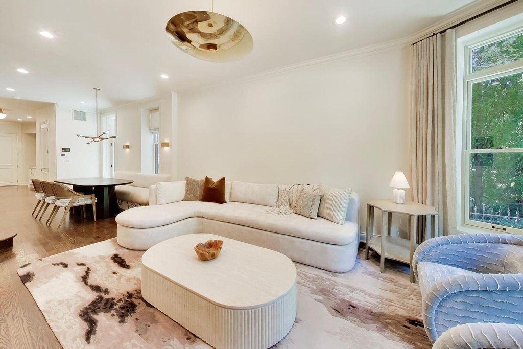 45 E Division Street - Photo 5