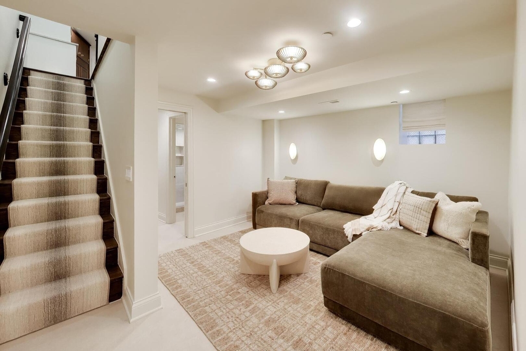 45 E Division Street - Photo 43