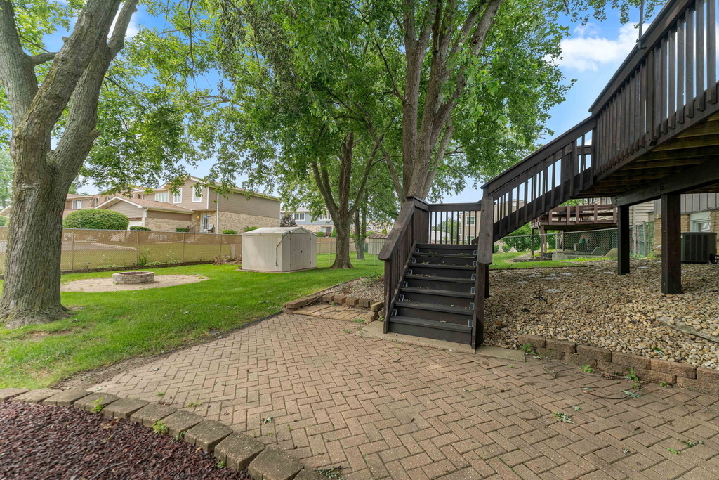 15954 Ozark Avenue - Photo 30