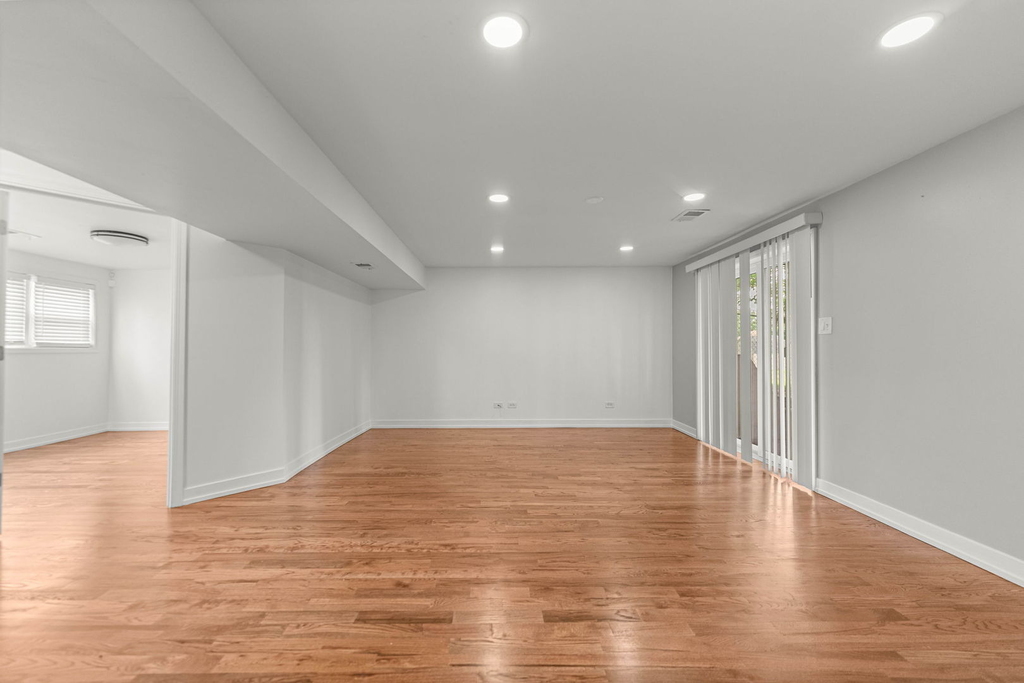 15954 Ozark Avenue - Photo 22