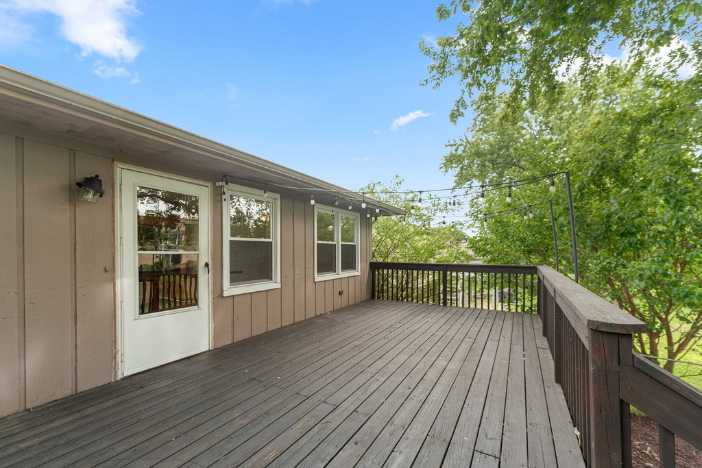 15954 Ozark Avenue - Photo 29