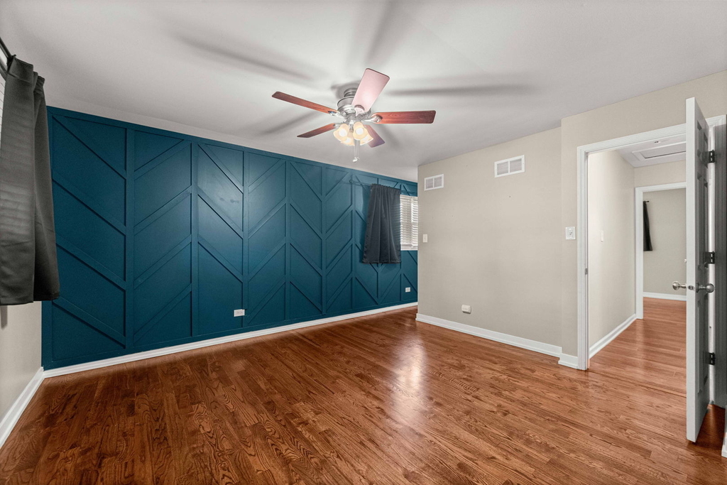 15954 Ozark Avenue - Photo 5