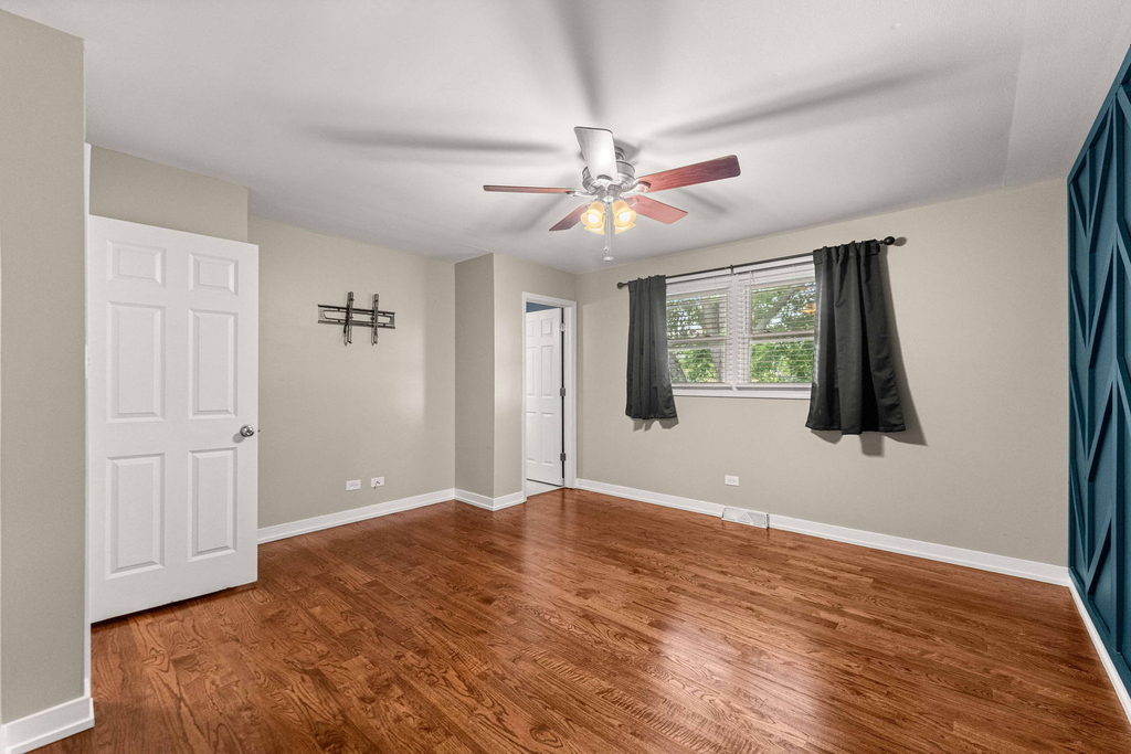 15954 Ozark Avenue - Photo 21