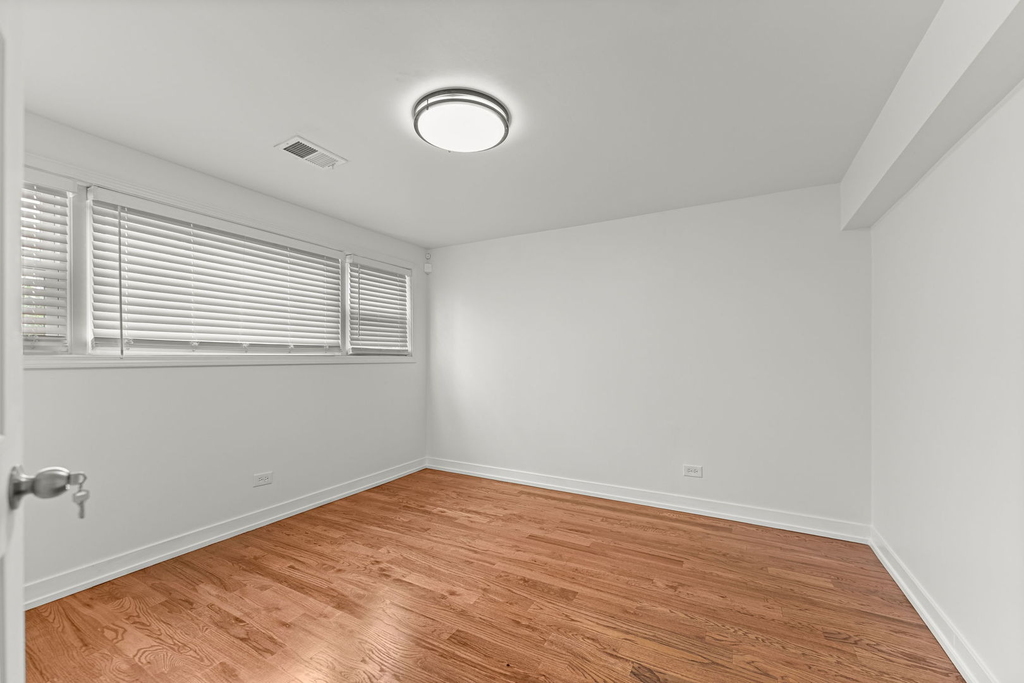15954 Ozark Avenue - Photo 24