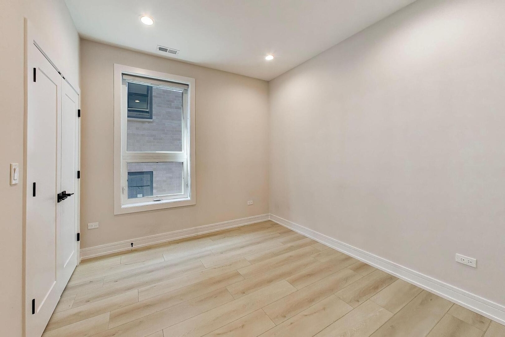 5157 S Wabash Avenue - Photo 10
