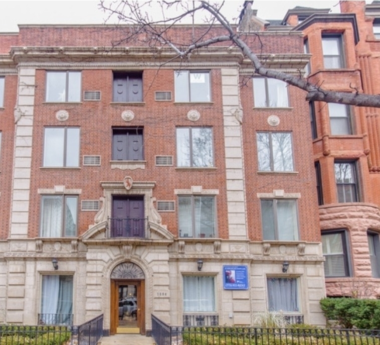 1504 N Dearborn Parkway - Photo 0