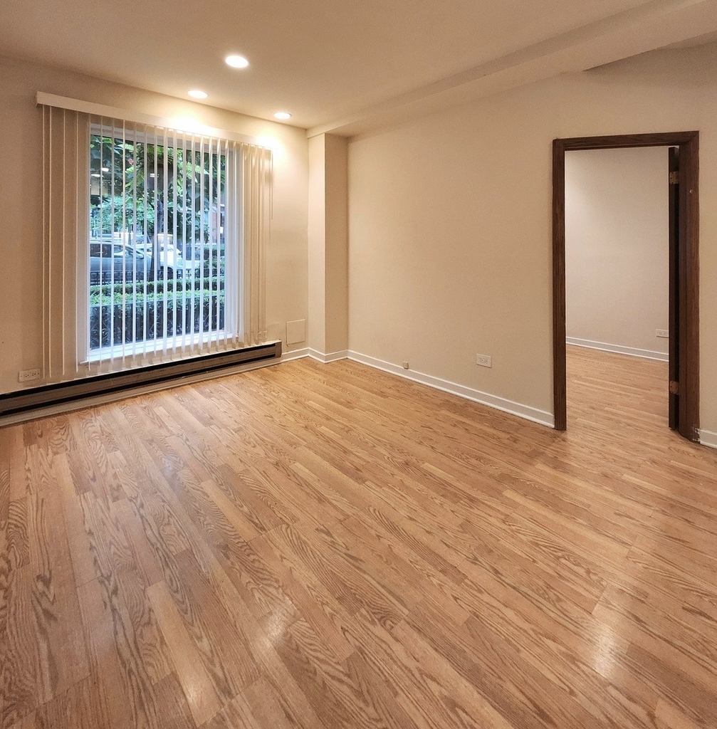1504 N Dearborn Parkway - Photo 10