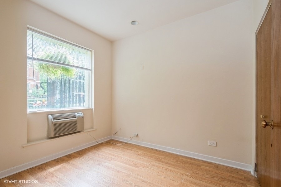 1504 N Dearborn Parkway - Photo 1