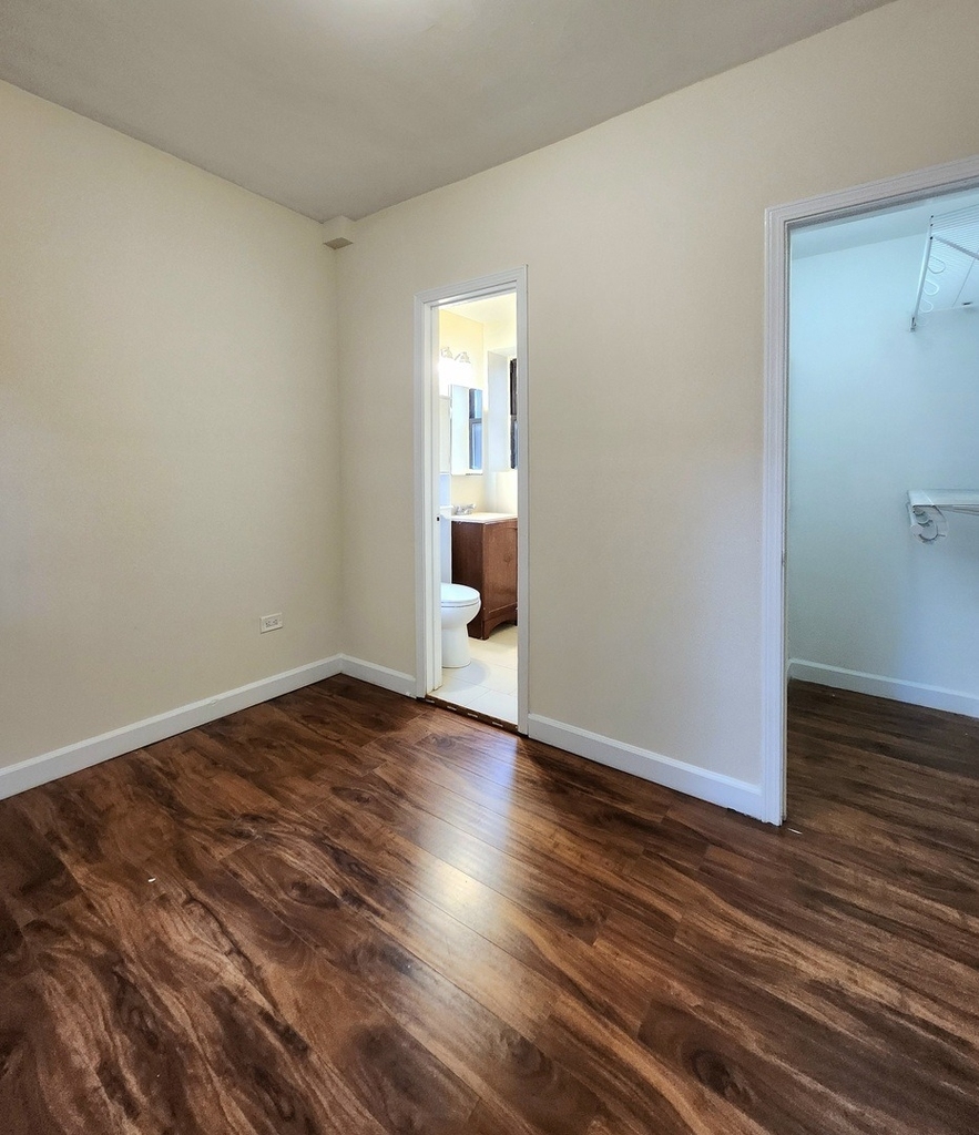 1430 N Dearborn Parkway - Photo 6