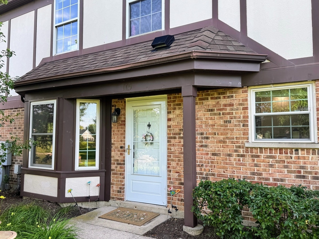 115 E Fabish Drive - Photo 0
