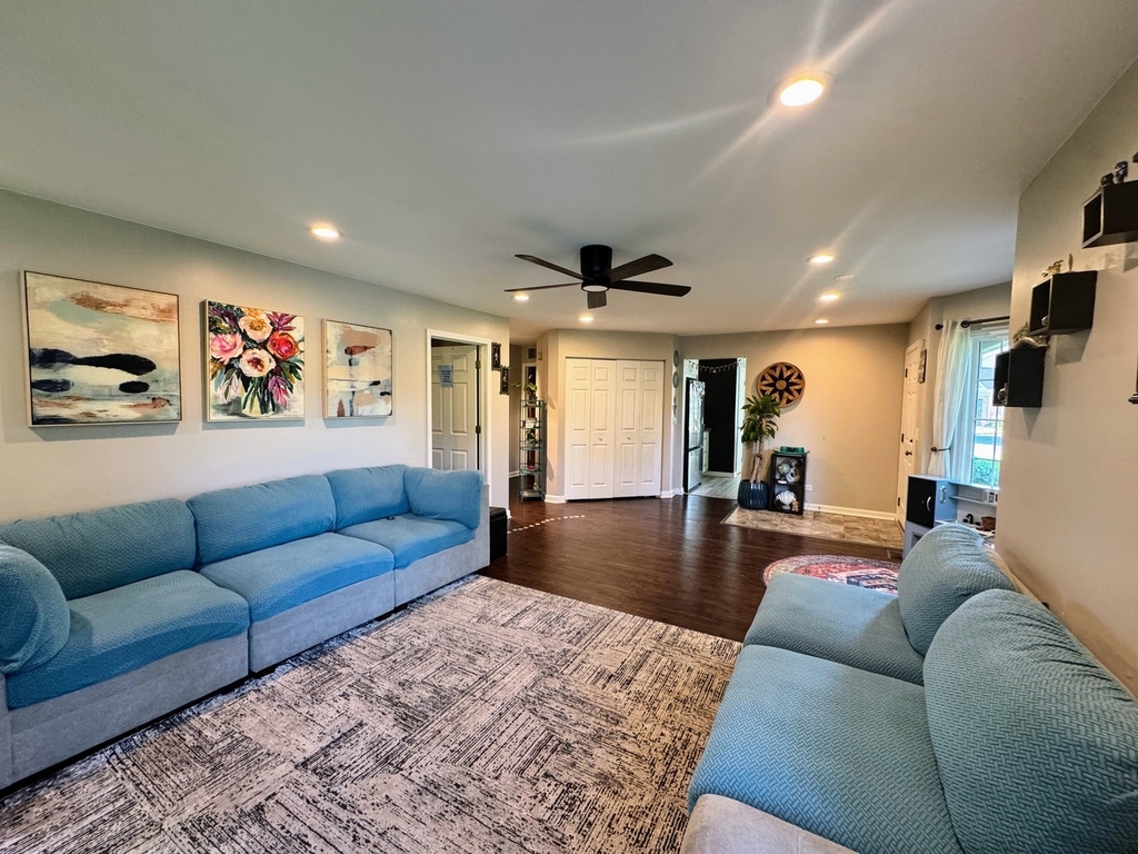 115 E Fabish Drive - Photo 6