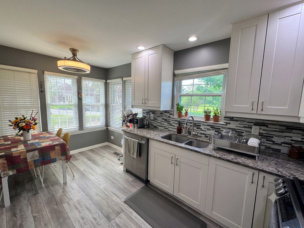 115 E Fabish Drive - Photo 8