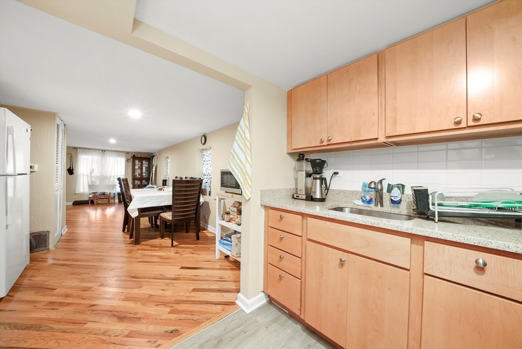 4614 N Springfield Avenue - Photo 7
