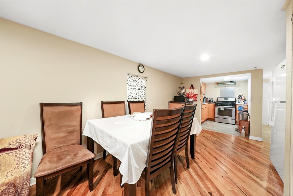 4614 N Springfield Avenue - Photo 4