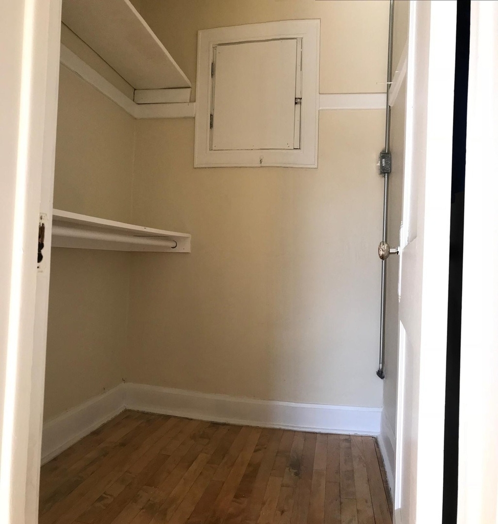 2734 W 18th Street - Photo 7