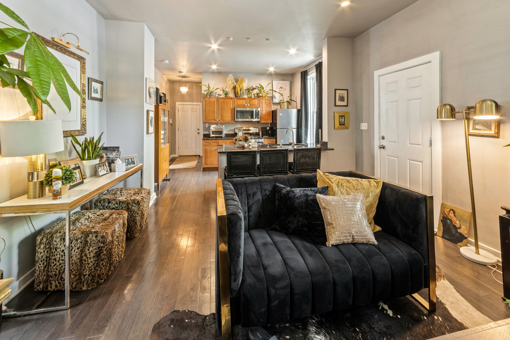 2734 W 18th Street - Photo 3
