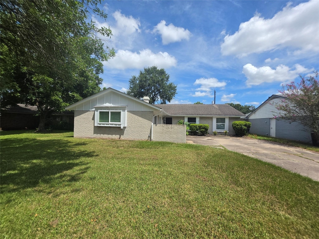 7334 Darnell Street - Photo 1