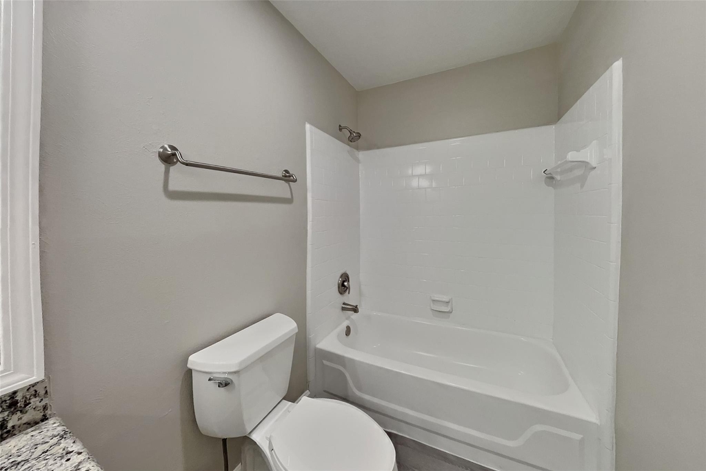 64 Hickory Oak Drive - Photo 15