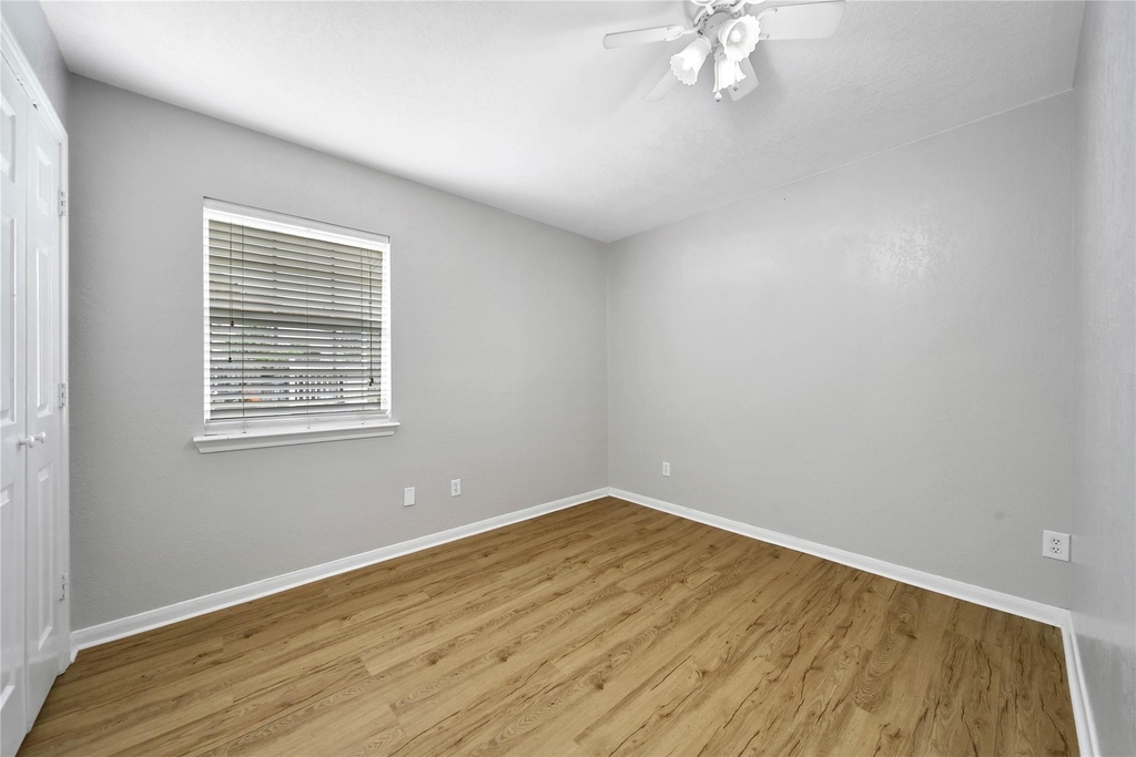 307 Lawrence Street - Photo 19