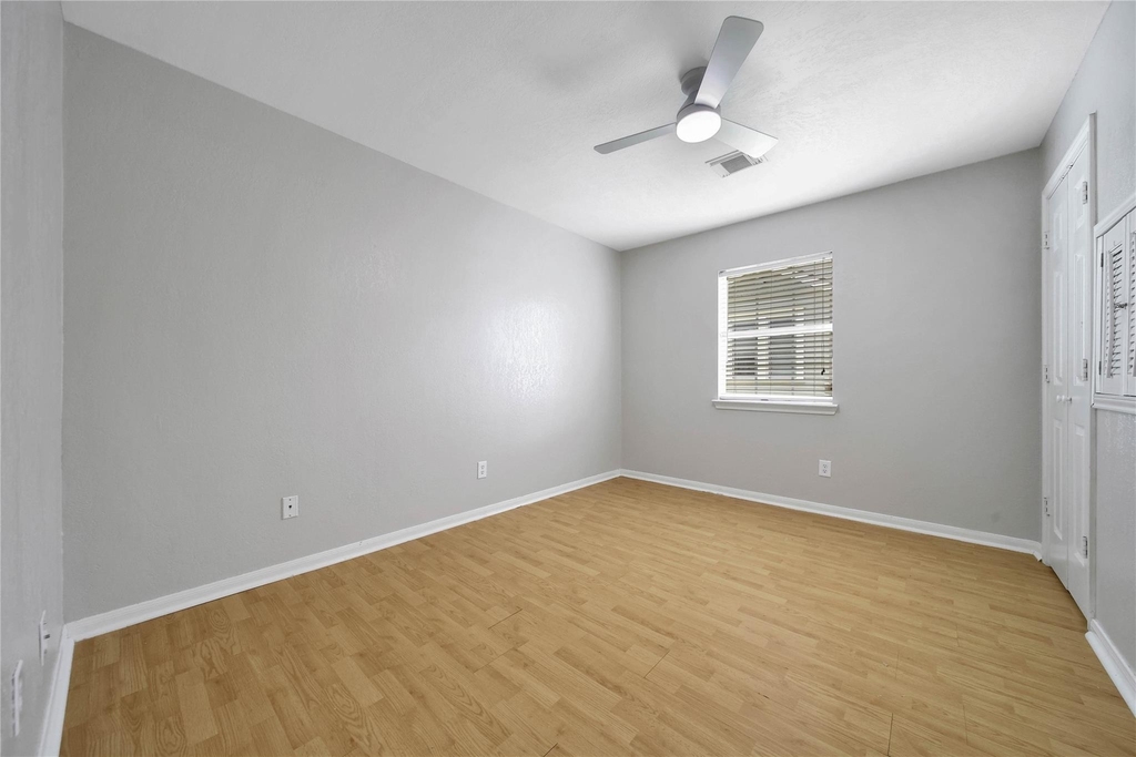 307 Lawrence Street - Photo 17