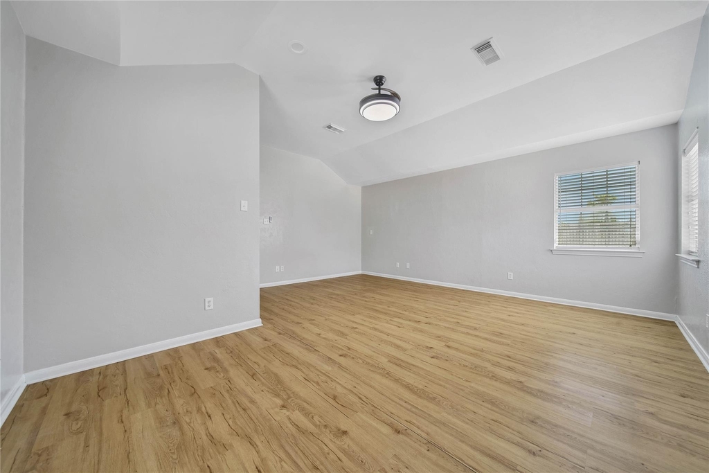307 Lawrence Street - Photo 13