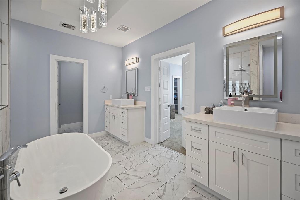 2413 Pease Street - Photo 34
