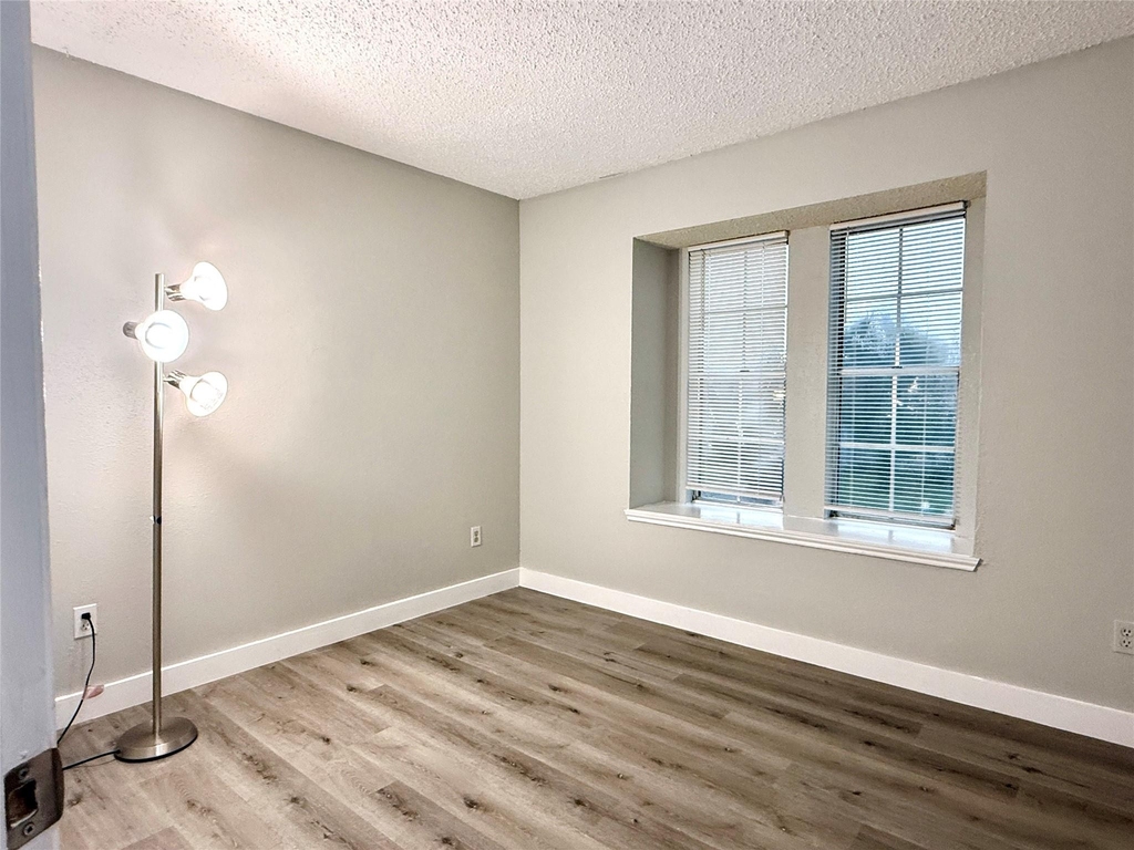 18586 N Lyford Drive - Photo 12