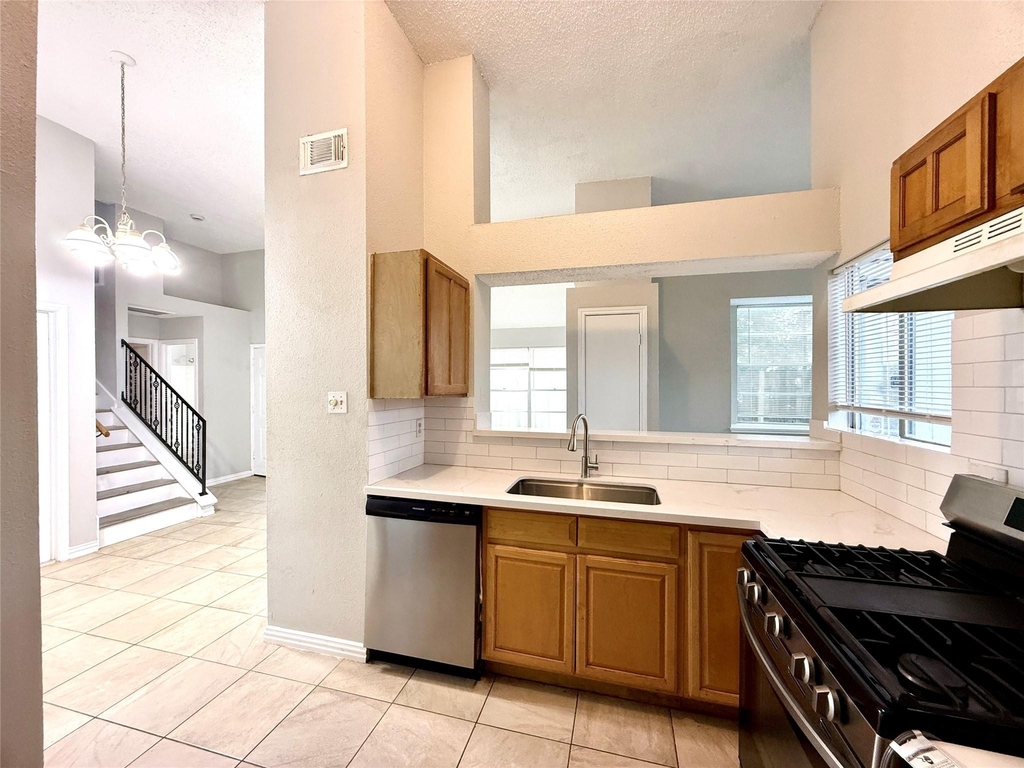 18586 N Lyford Drive - Photo 5