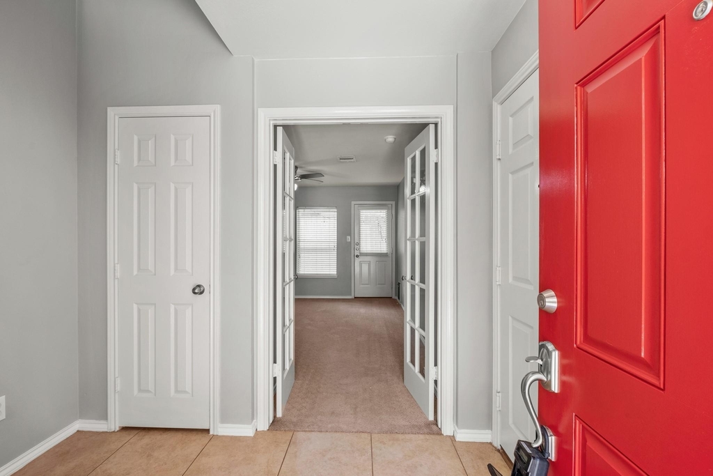5314 Schuler Street - Photo 3