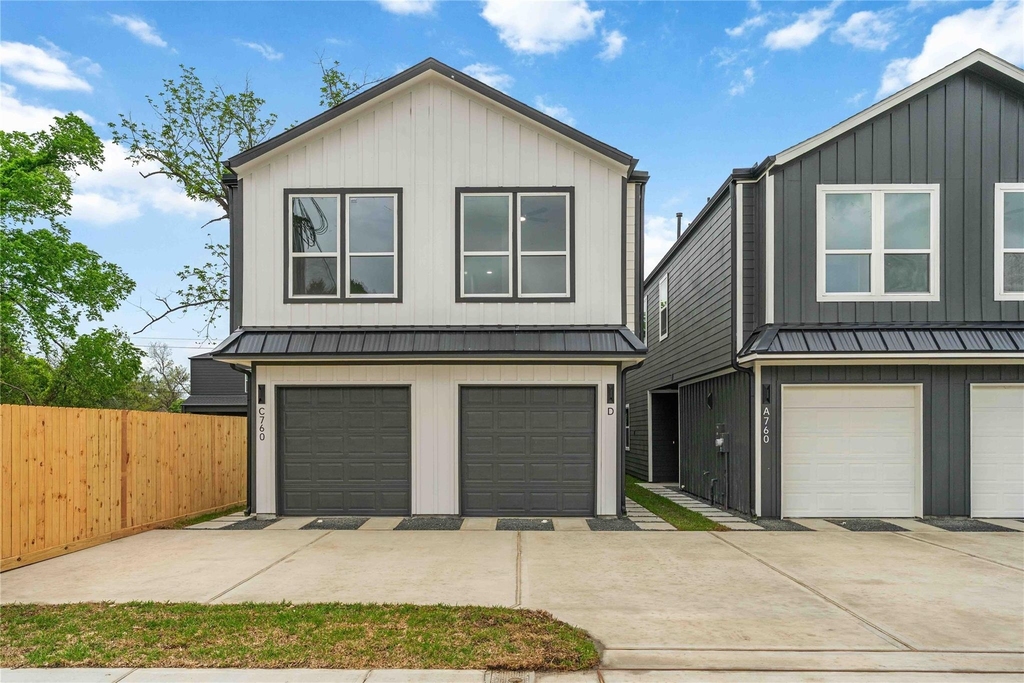 760 Lucky Street - Photo 1