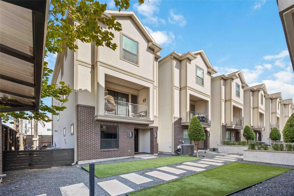 4235 Allen Street - Photo 1