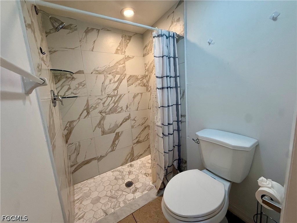 1429 Cape Coral Parkway W - Photo 10