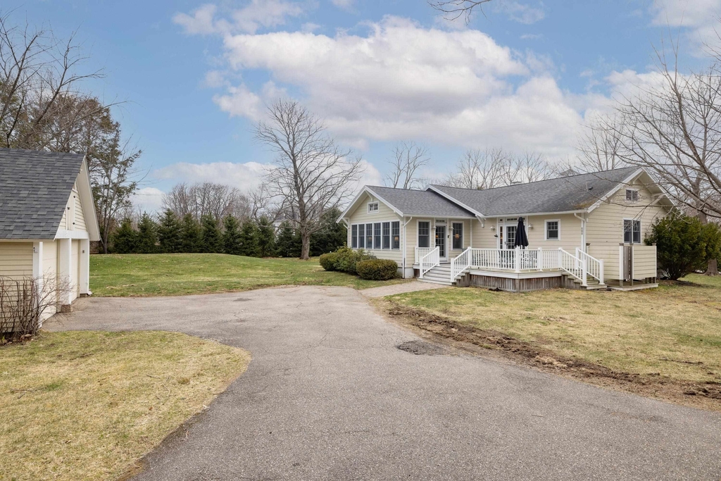 808 Central - Photo 32