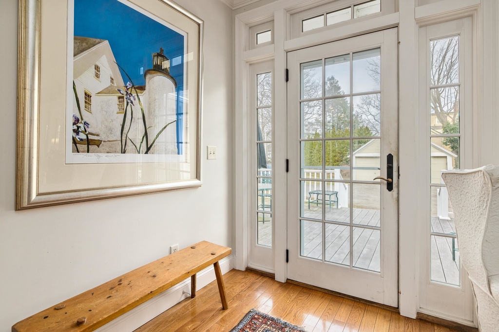 808 Central - Photo 14