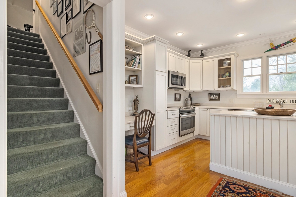 808 Central - Photo 20