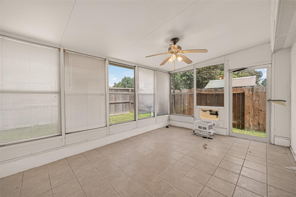 4823 Grand Chateau Lane - Photo 33