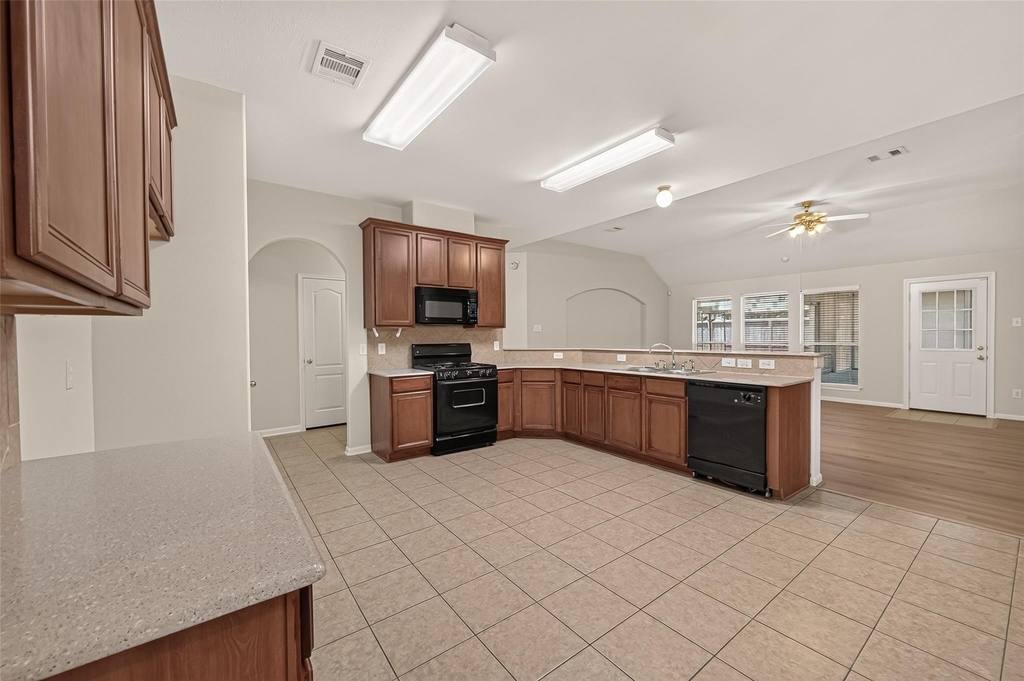 4823 Grand Chateau Lane - Photo 18