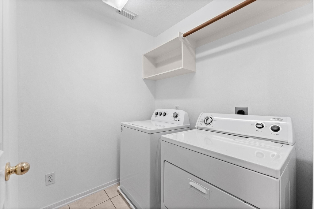 39 E Burberry Circle - Photo 34