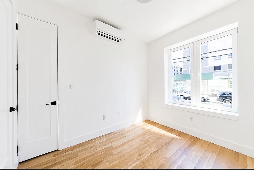355 Grove Street - Photo 3